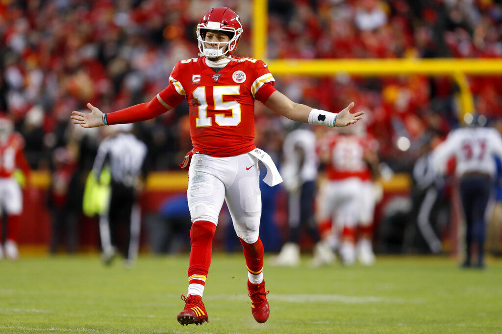 NFL playoffs: Chiefs storm back to beat Texans, reach AFC title game 