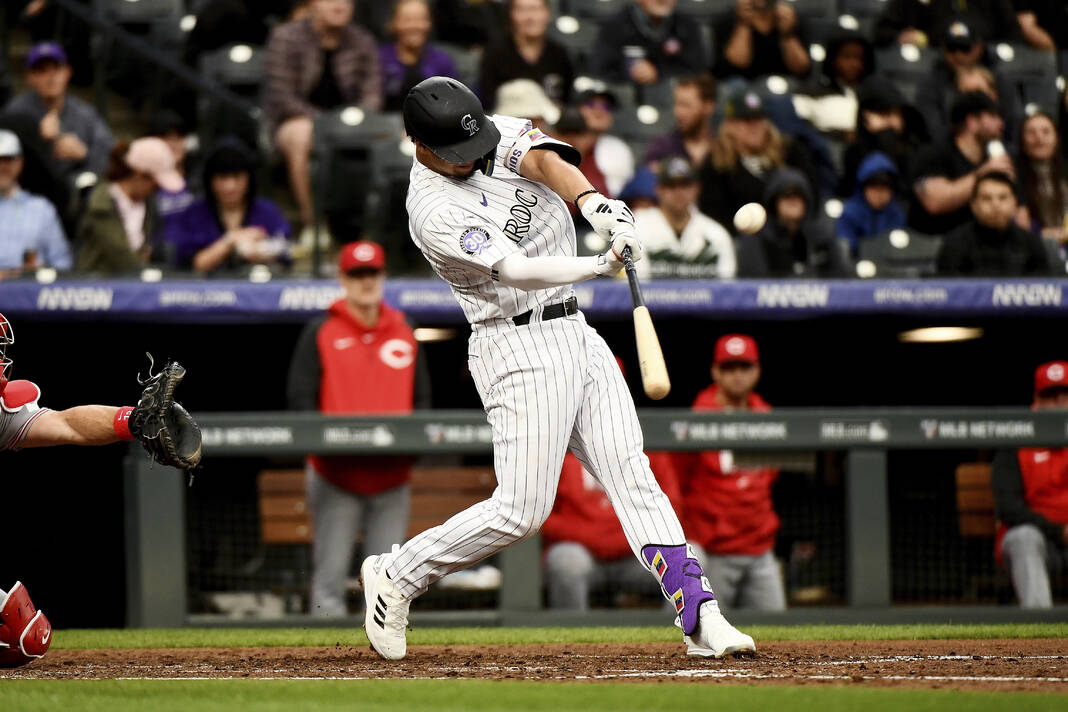 Robert homers for 4th straight game, White Sox beat Guardians 8-3