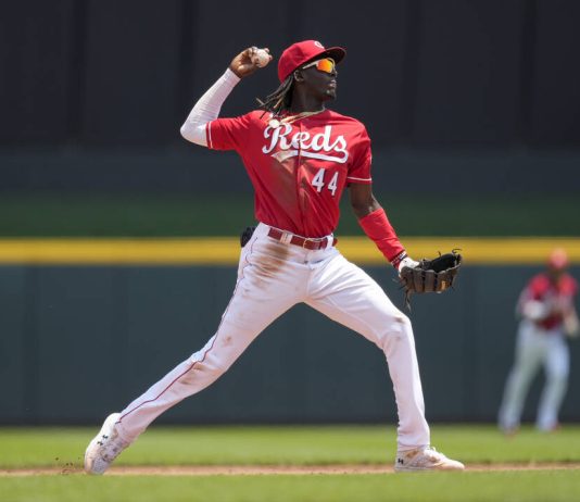 De La Cruz, Abbott spark Reds over Cardinals 8-4