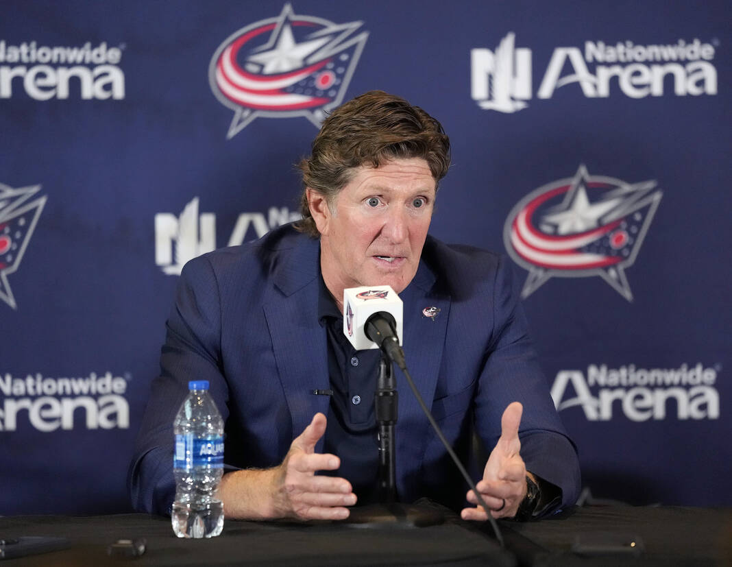 Mike Babcock Returns To The Nhl As The Coach Of The Columbus Blue Jackets Sent Trib 