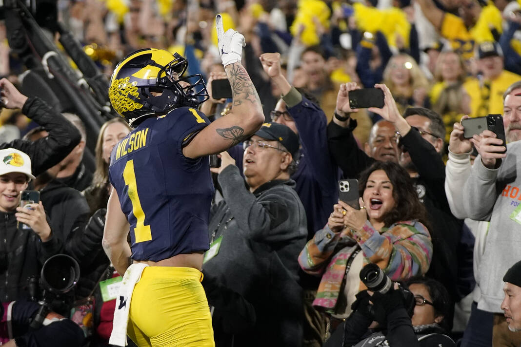 Michigan beats Alabama 27 20 in overtime on Blake Corum s TD run